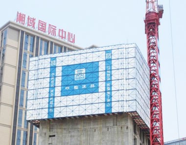 上海鋁板爬架網使用案例